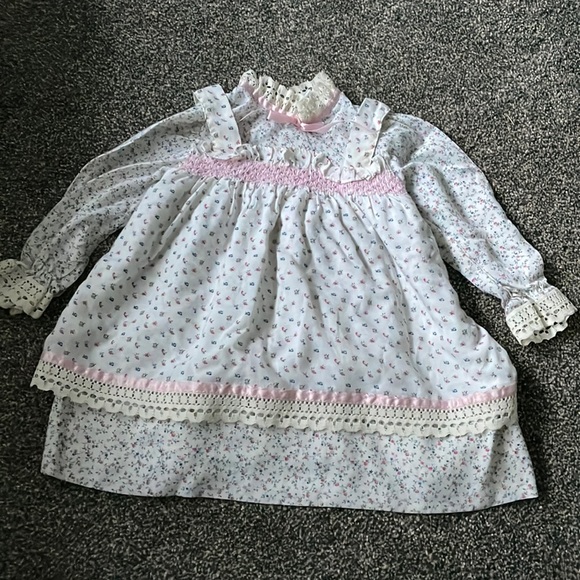 Peaches n’ Cream Dresses Vintage Peach N Cream Little Girls Smocked Dress Pink Lace Trim